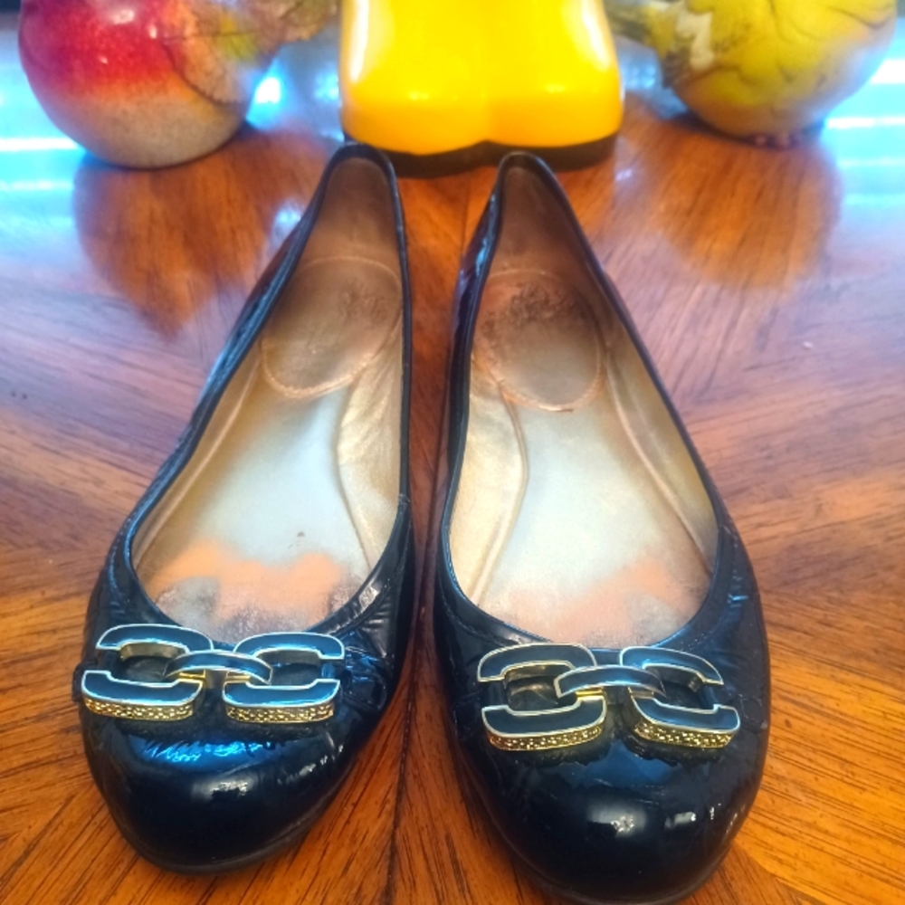Coach black Patent  flats size 8 /gold trim